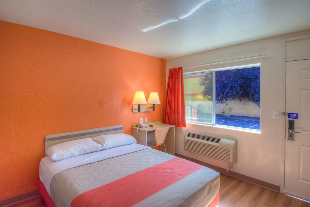 Motel6 Arcata, CA – Cal Poly Humboldt 22/60