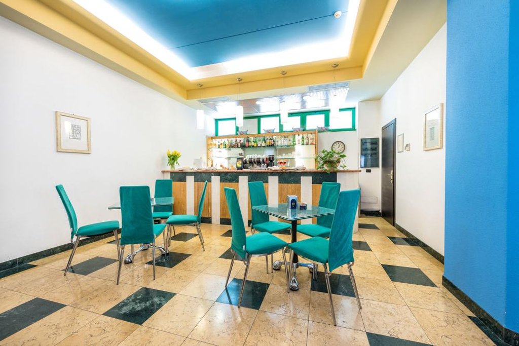 West Point Airport Hotel 25/30