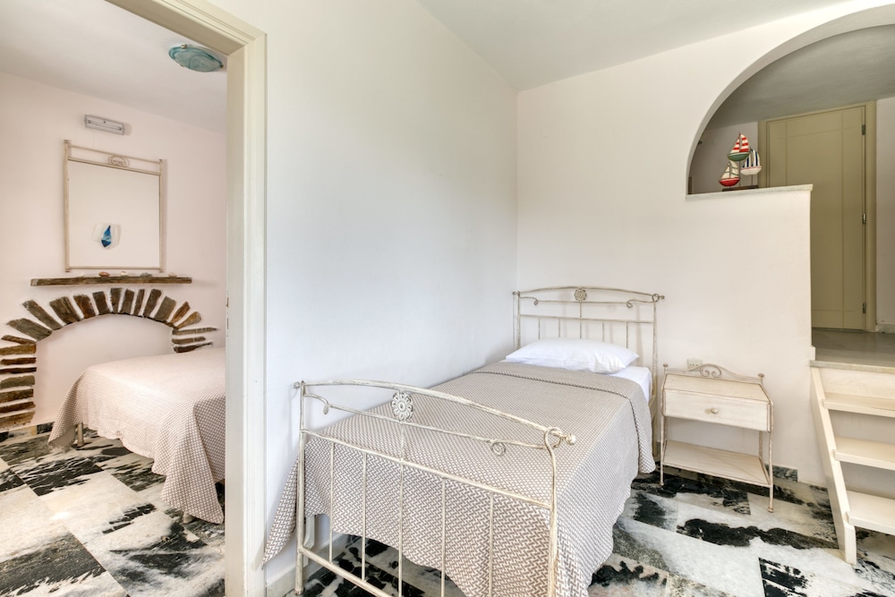 Ostria Inn 30/50