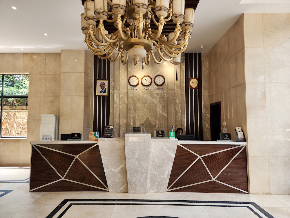Dmall Hotel 4/50