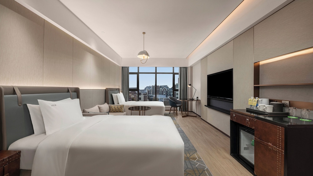 HOLIDAY INN Changchun Jingyue 11/48