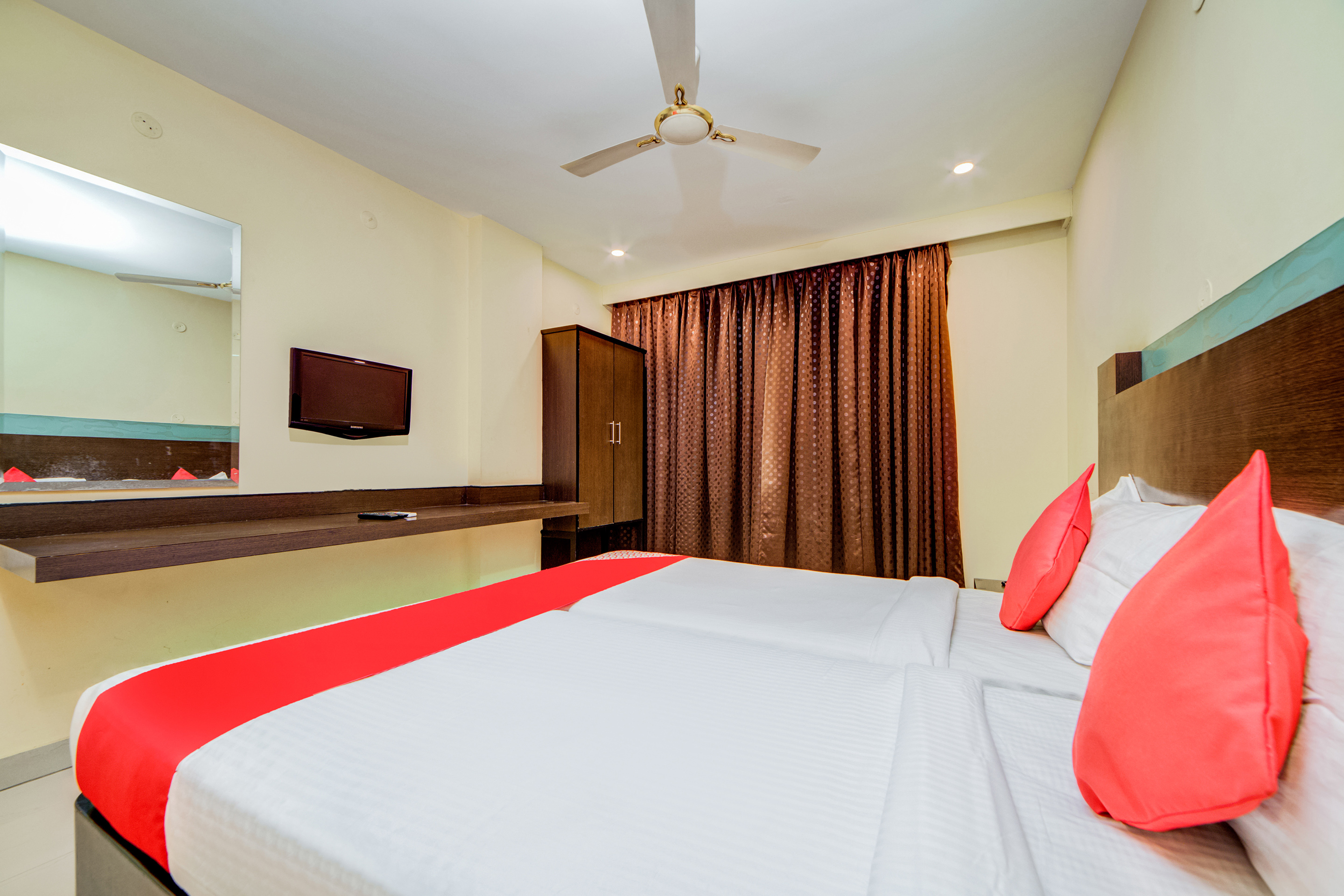 MAHARAJA CLASSIC INN 15/33