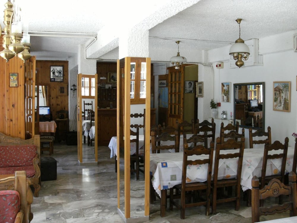 Katerina Hotel 31/40