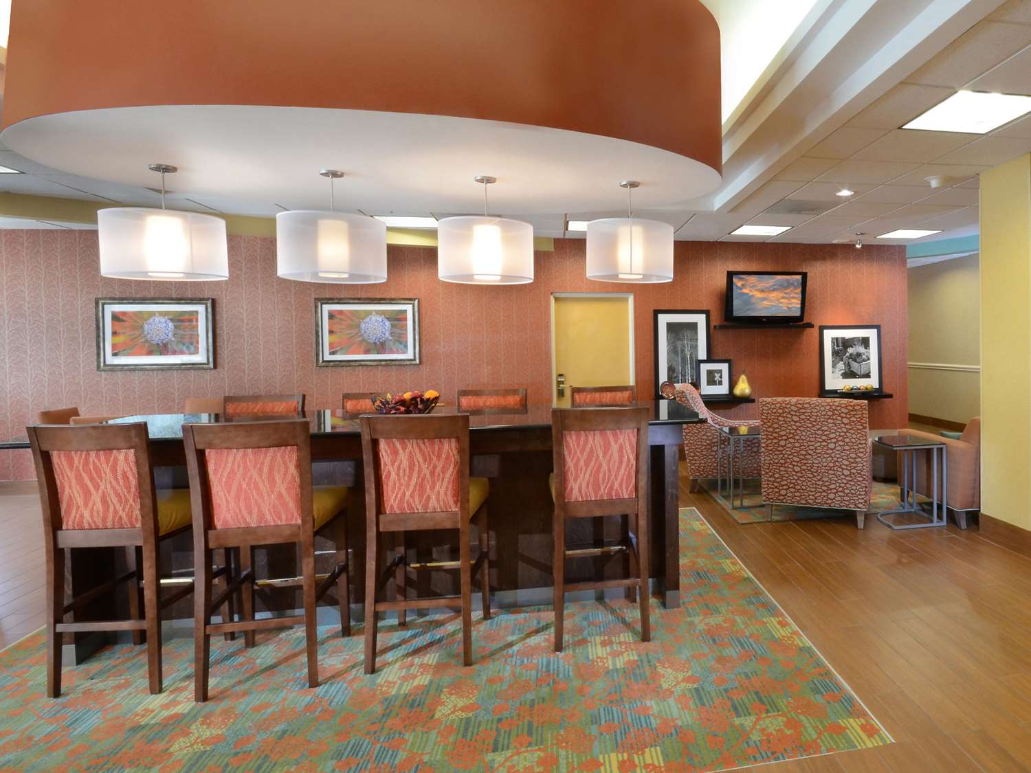 restaurant cafeteria