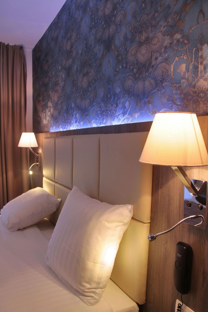 Dansaert Hotel 15/34