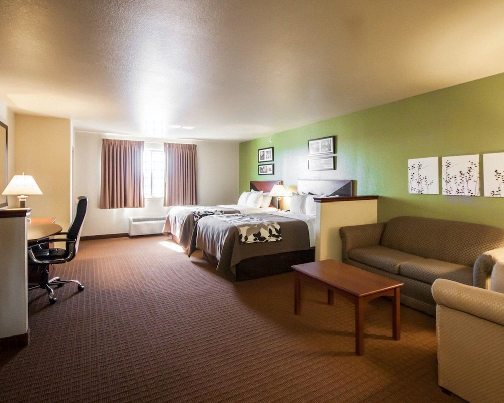 Sleep Inn And Suites Shamrock 18/39