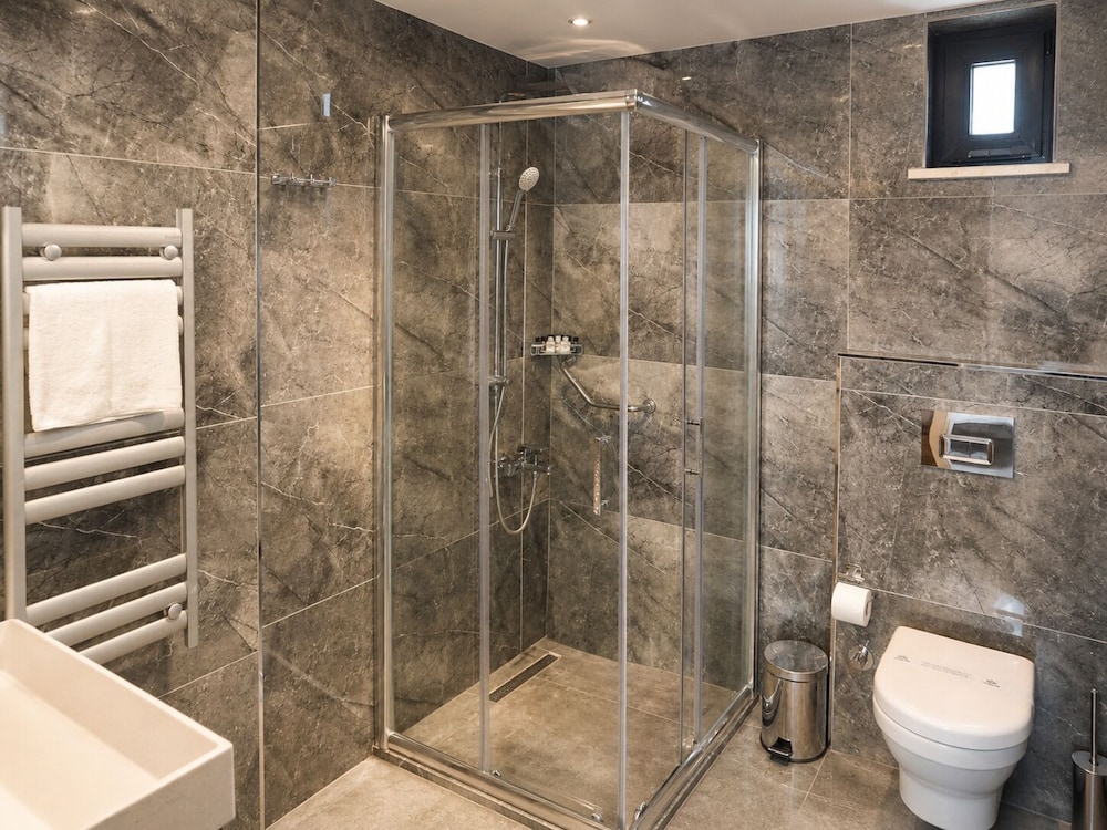 Yesilyurt Park Otel 48/50