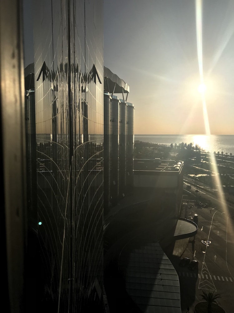 Euphoria Batumi Convention And Casino Hotel 60/63