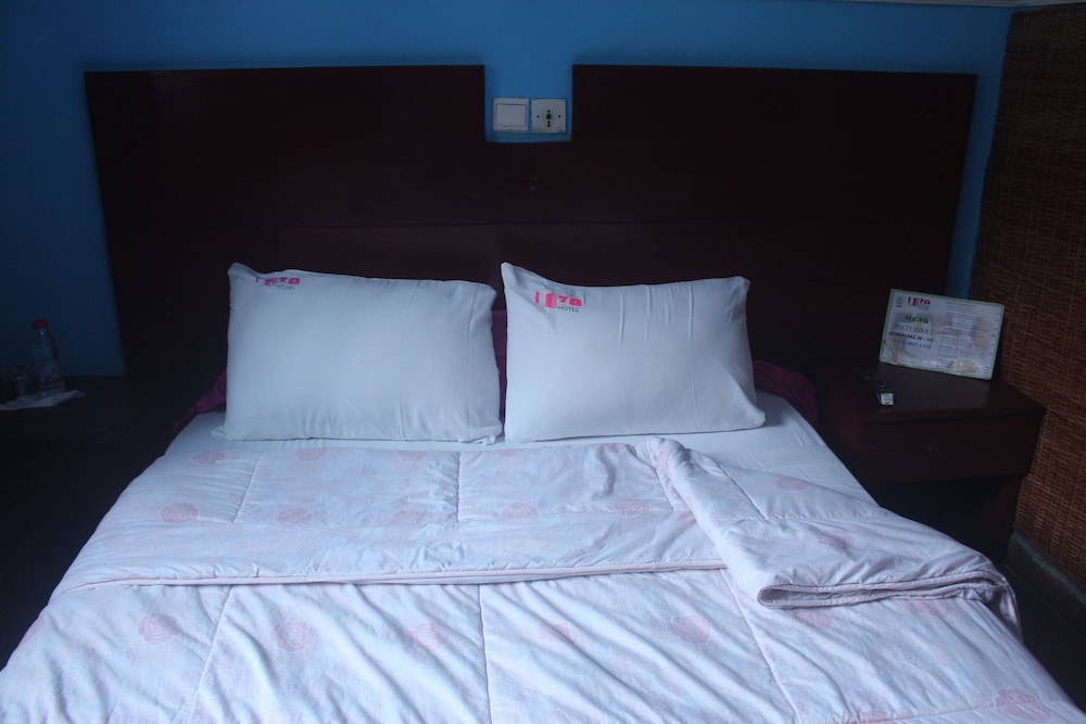 Liza Hotel 27/43