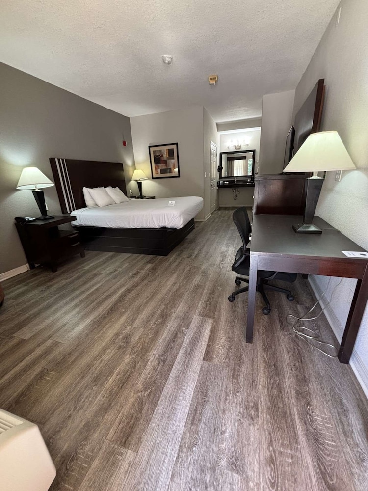 Americas Best Value Inn Monroe 38/50