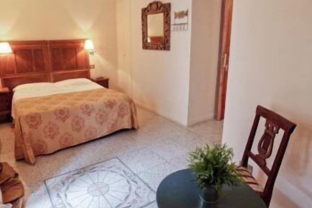 La Maison De Marta 16/28