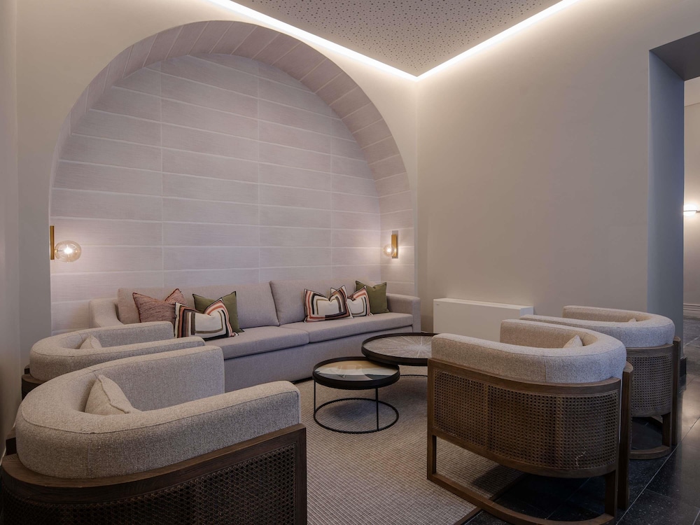 Mercure Ponta Delgada Azores 24/50