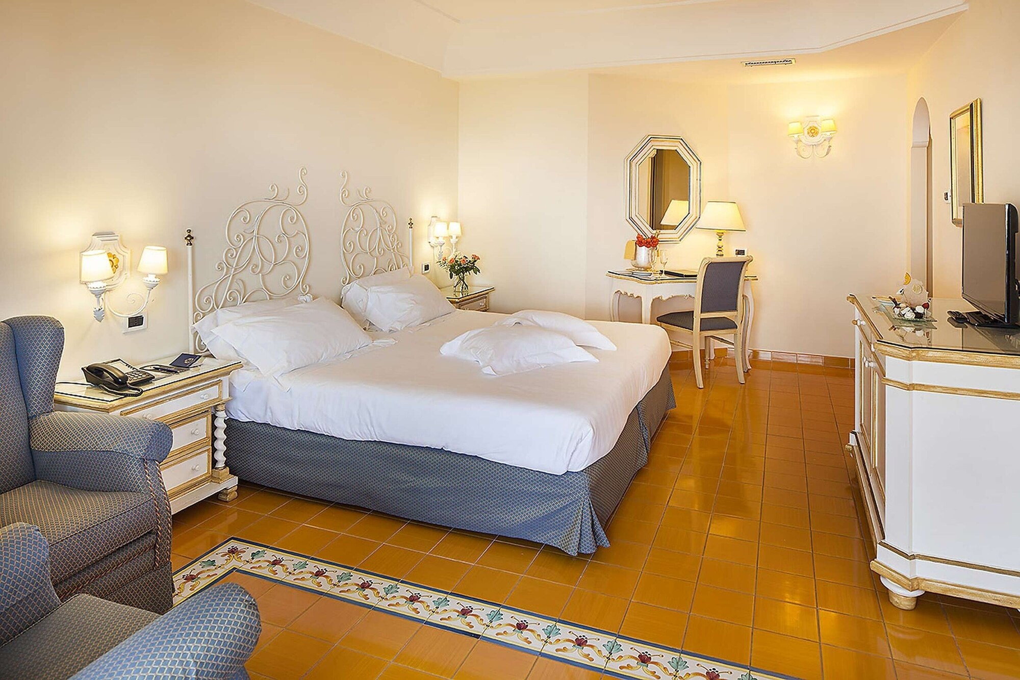 SUPERIOR, DOUBLE BED, SEA VIEW