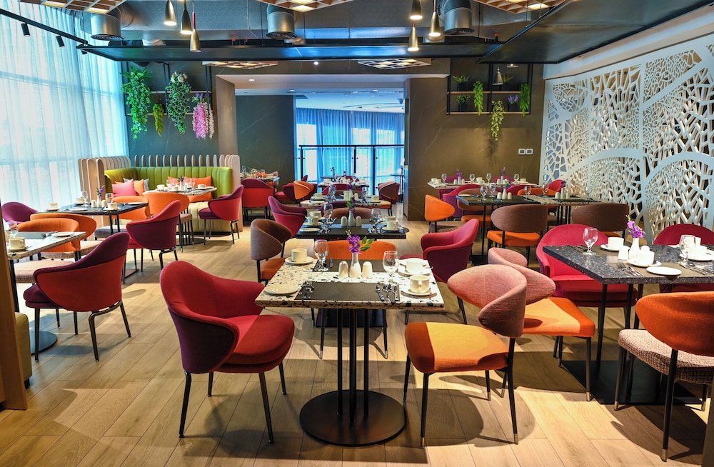 La Quinta by Wyndham Abu Dhabi Al Wahda 23/34