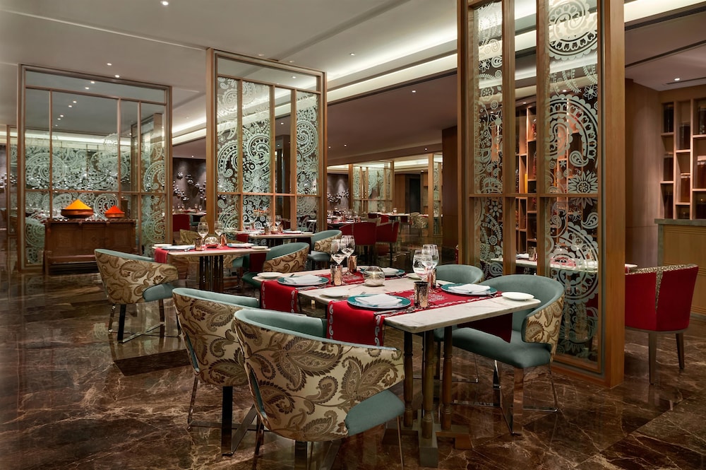 The Leela Ambience Convention Hotel Delhi 55/63