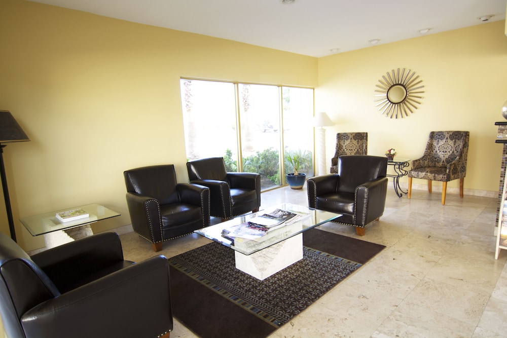 Royal Plaza Inn Indio 41/61