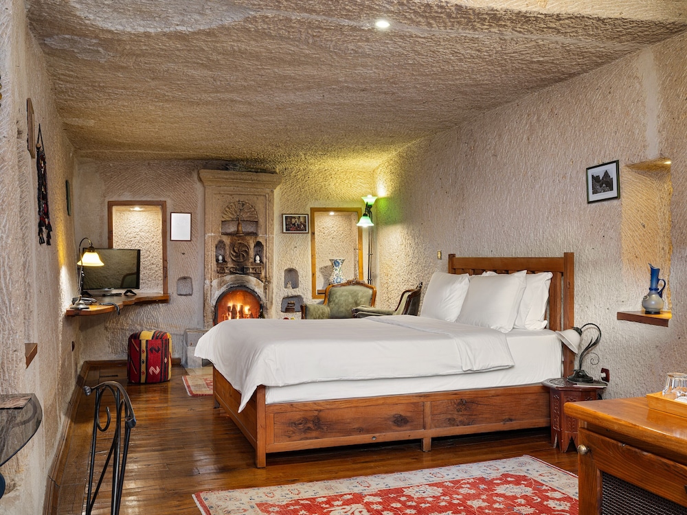 Kelebek Special Cave Hotel 29/84