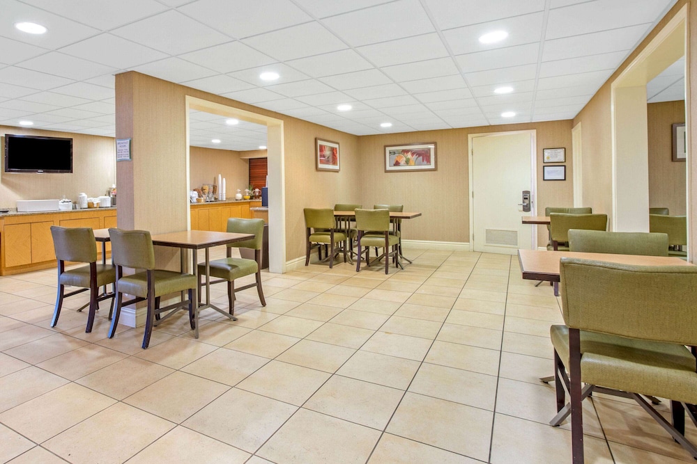 Quality Inn Slidell I-10 31/46