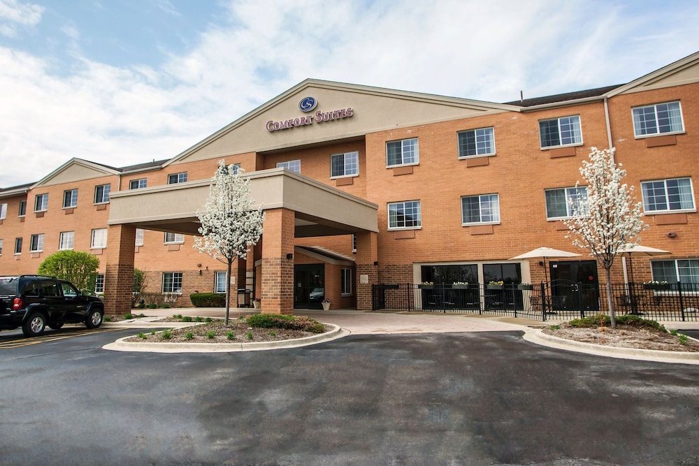 Comfort Suites Elgin Northwest 43/48