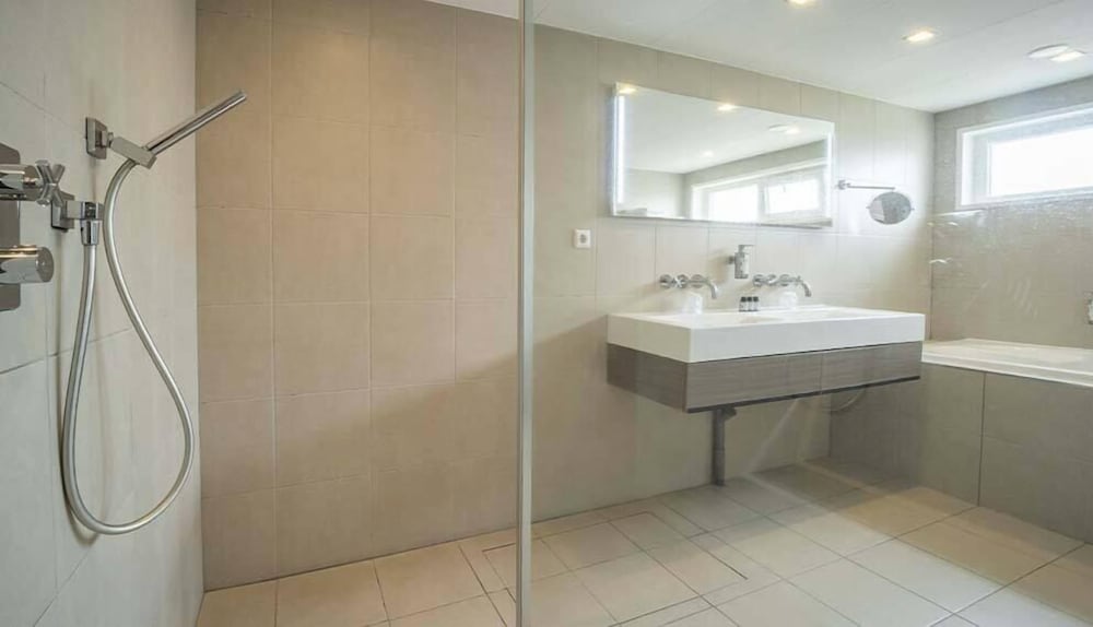 Fletcher Zuiderduin Beachhotel 48/48