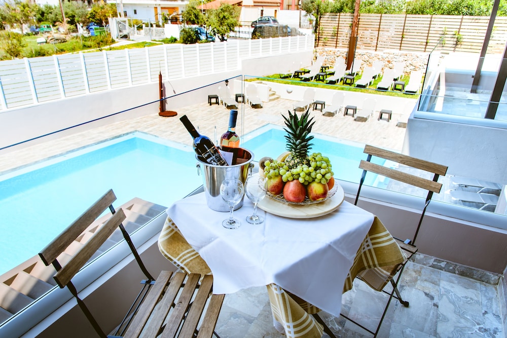 Gregory Comfort Hotel 35/46