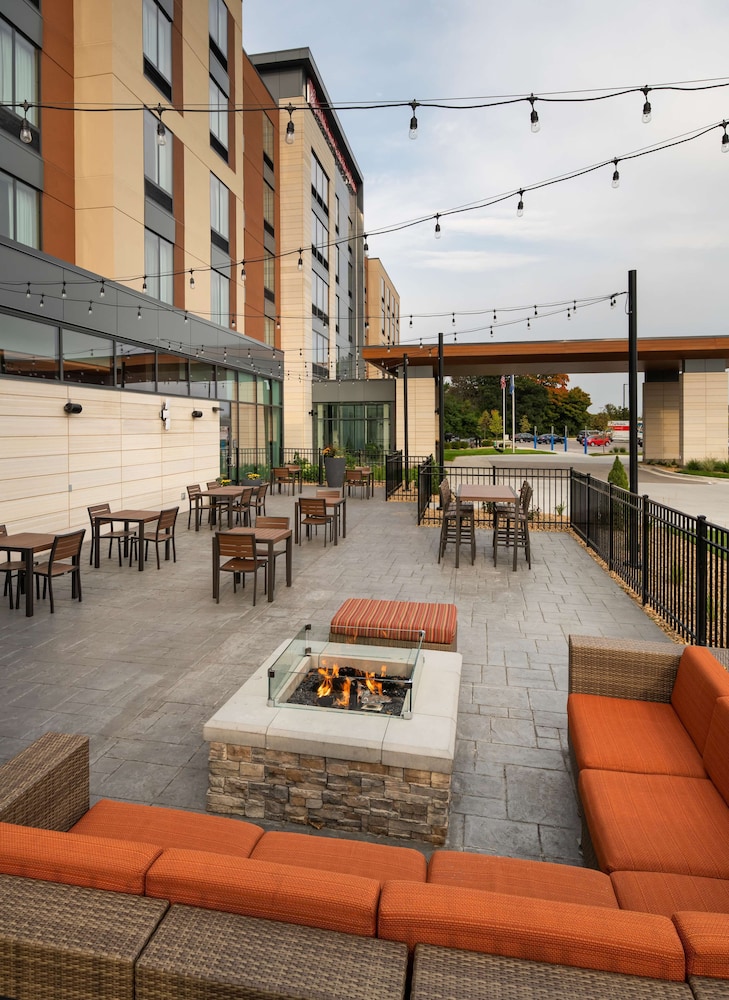 Hilton Garden Inn Milwaukee Brookfield Conference Center 6/60