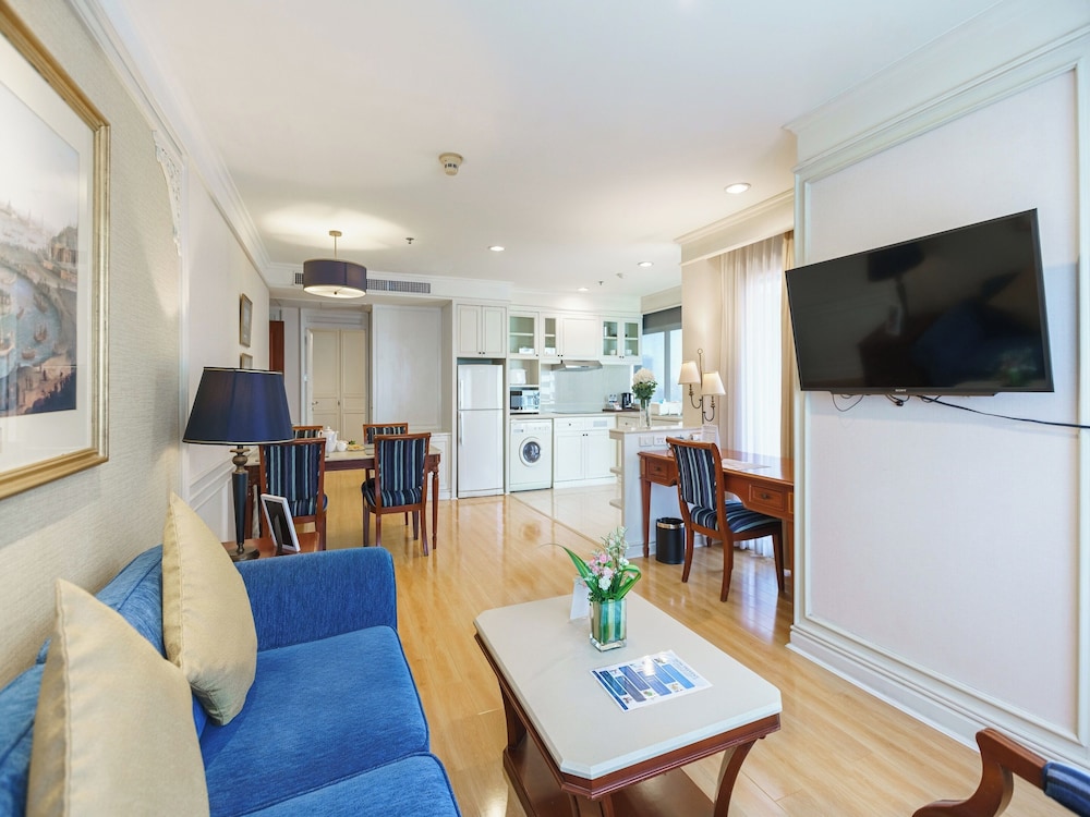 Centre Point Hotel Sukhumvit 10 102/114