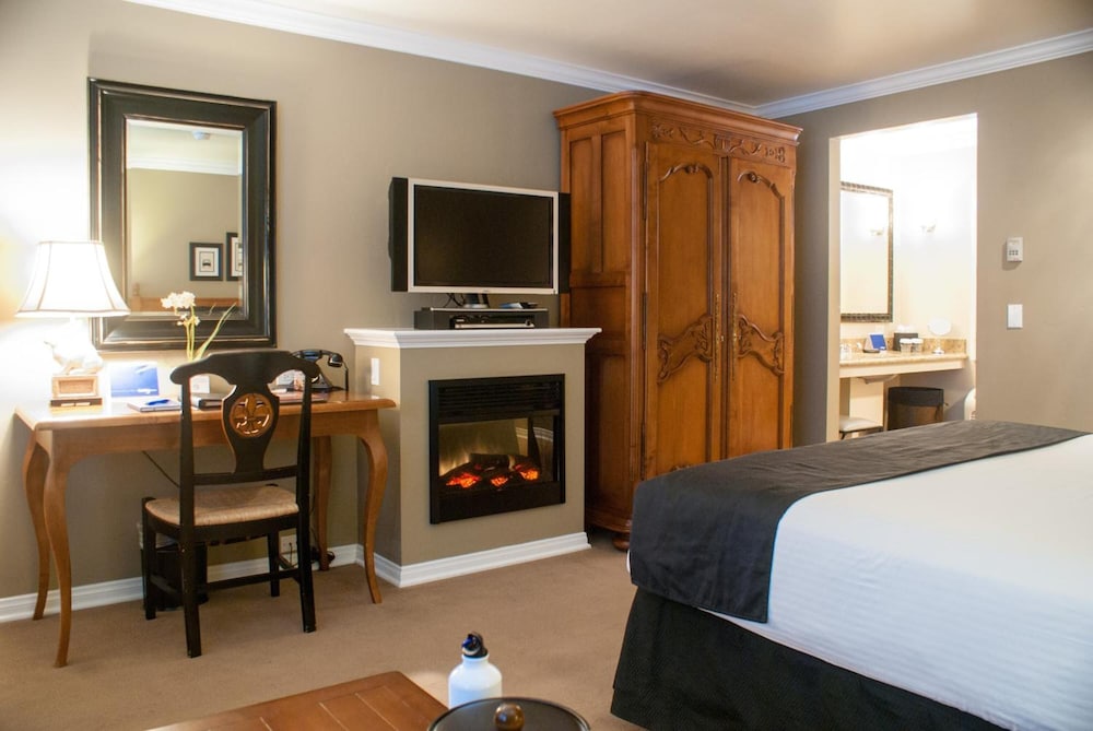 The Hadsten Solvang, Tapestry Collection by Hilton 18/50