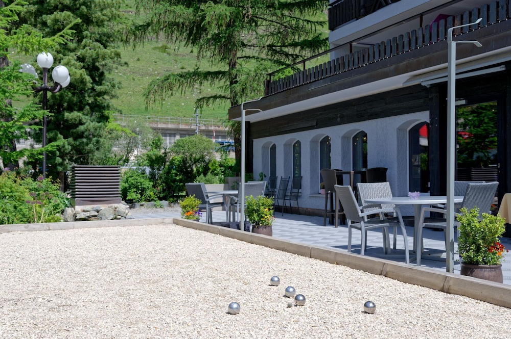Hotel & Solebad Arca 42/50