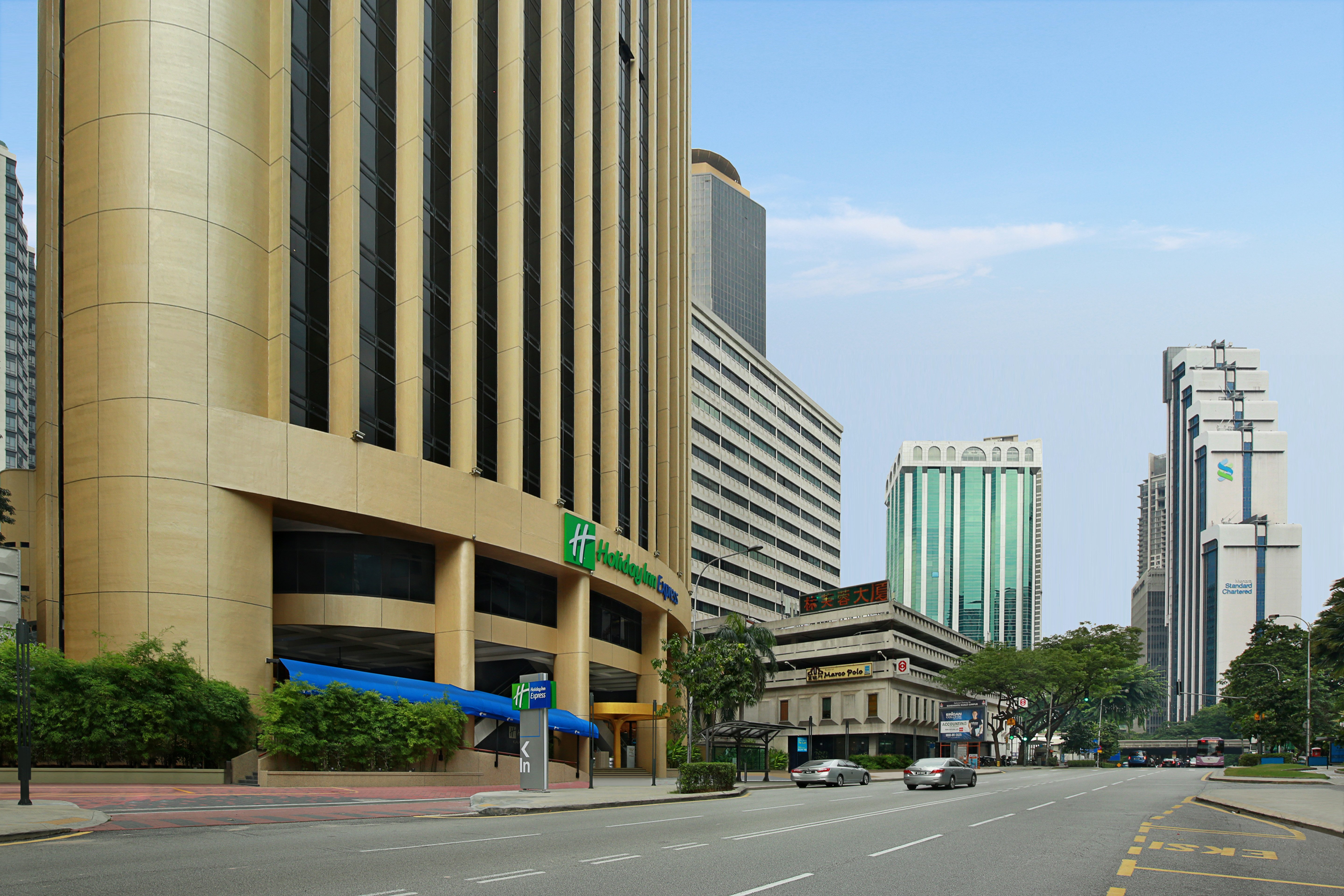 Holiday Inn Express Kuala Lumpur City Centre 55/57