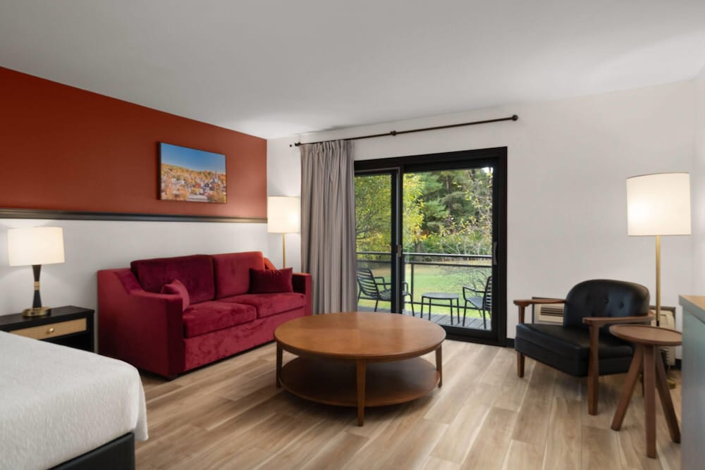 Hotel Vervana, Trademark Collection by Wyndham 46/66