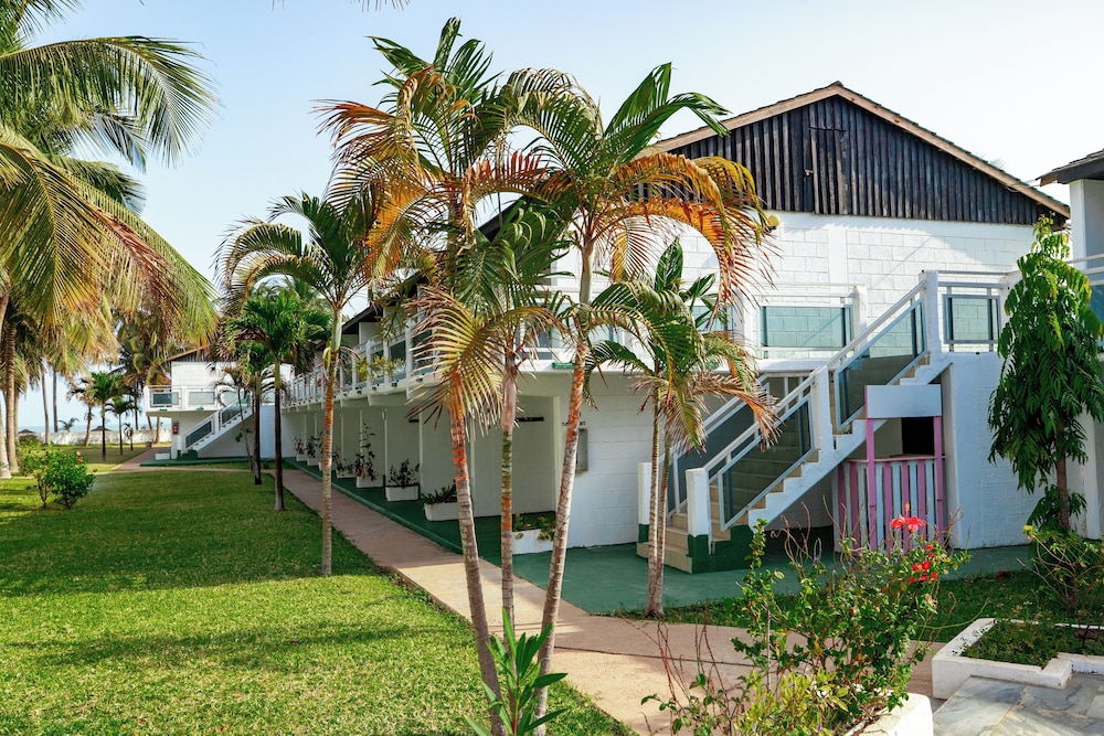 Bungalow Beach Hotel 42/58