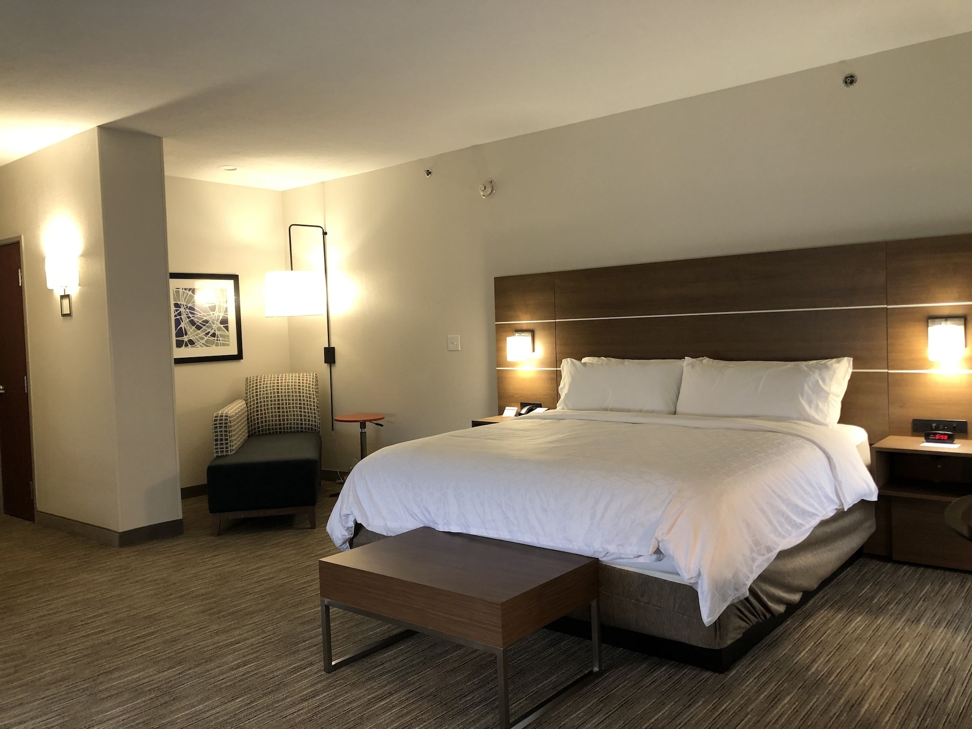 Suite, King Bed, Living and Dining Areas