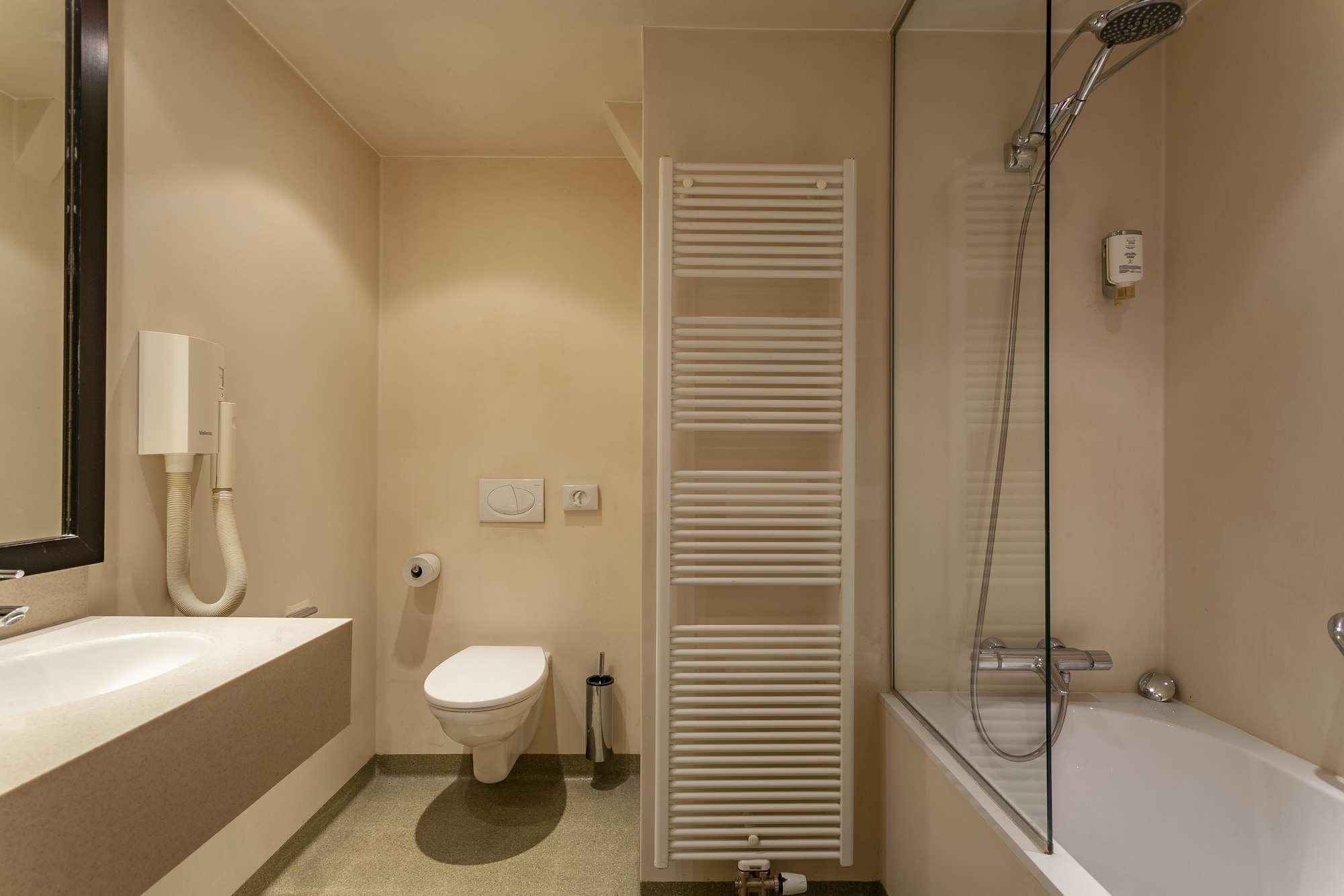 غرفة ثلاثية بثلاثة أسرّة، Avenue Hotel Amsterdam 8/9