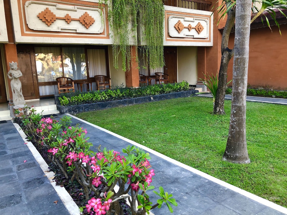 Inna Sindhu Beach Hotel and Resort 53/64