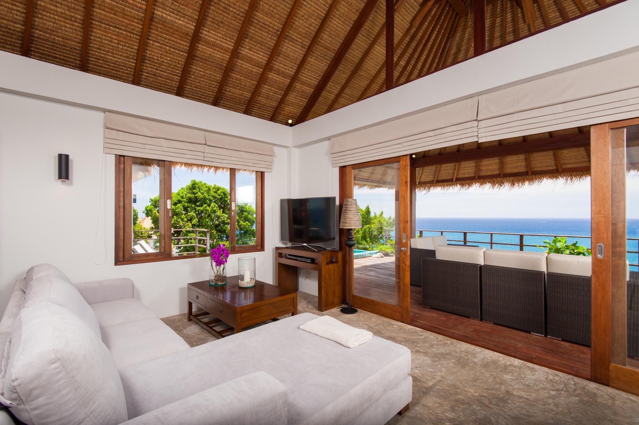3 Bedrooms, Villa, 1 Queen and 2 King Beds, with Pool