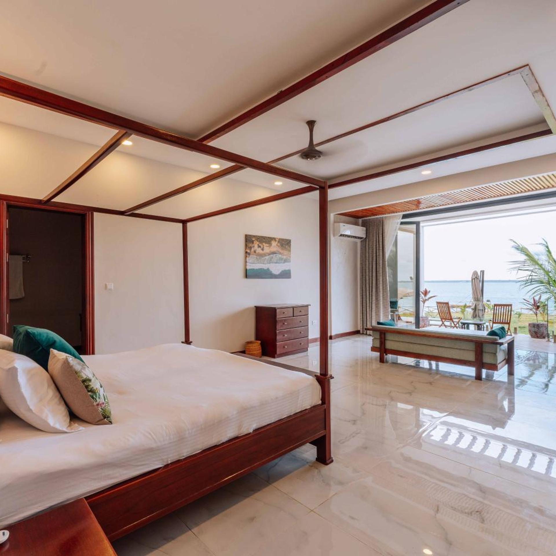 Blue Ocean Resort & Residences 12/50