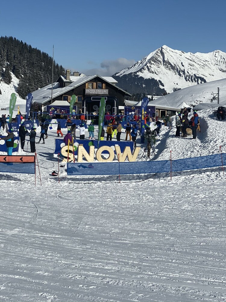 Hotel du Lac 37/50