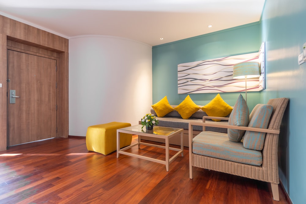 Radisson Resort and Suites Phuket 35/72