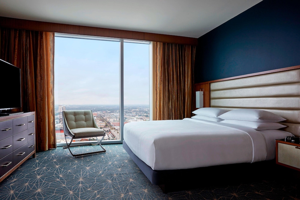 MARRIOTT MARQUIS HOUSTON 19/65