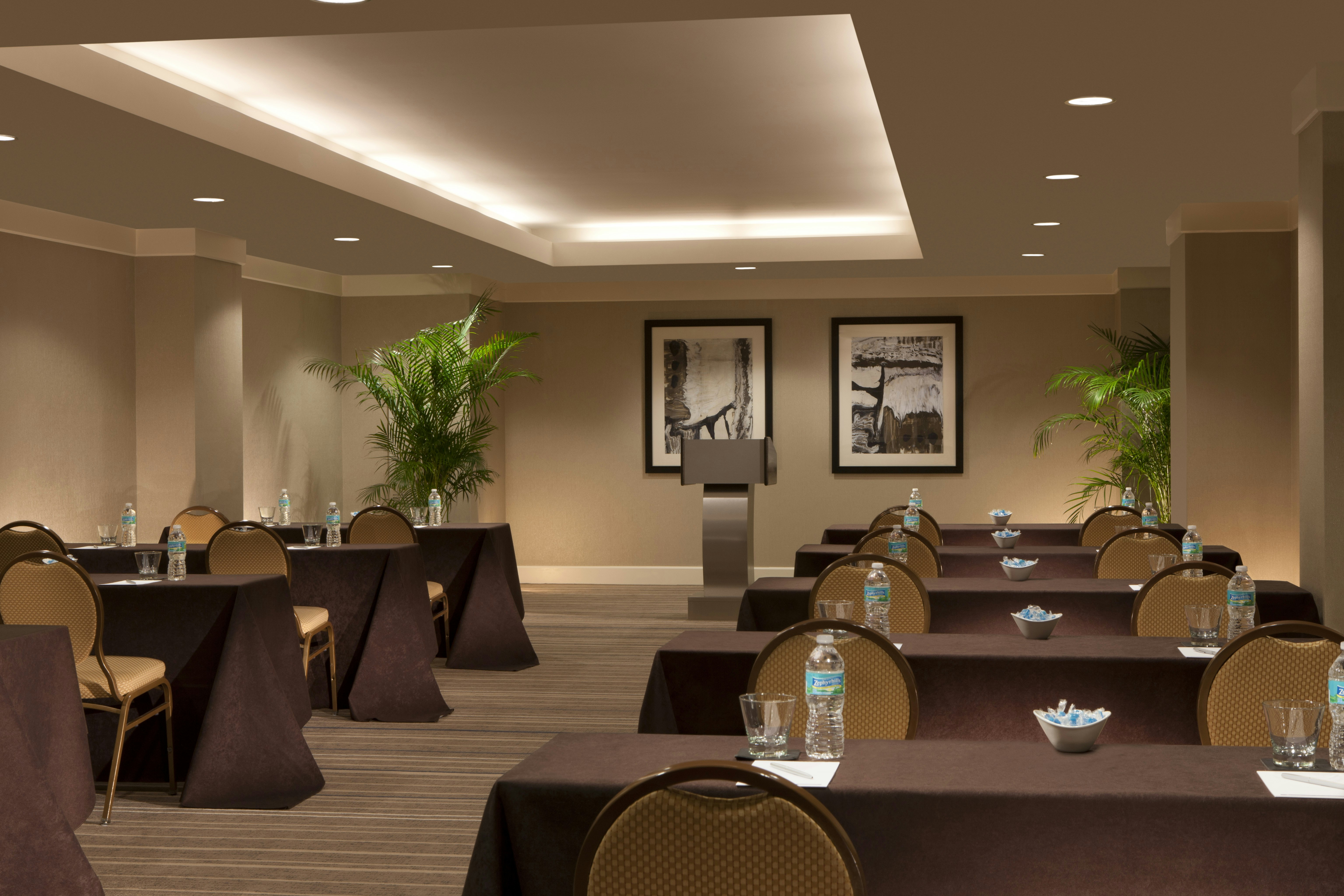Hilton Orlando Lake Buena Vista - Disney Springs Area 52/62