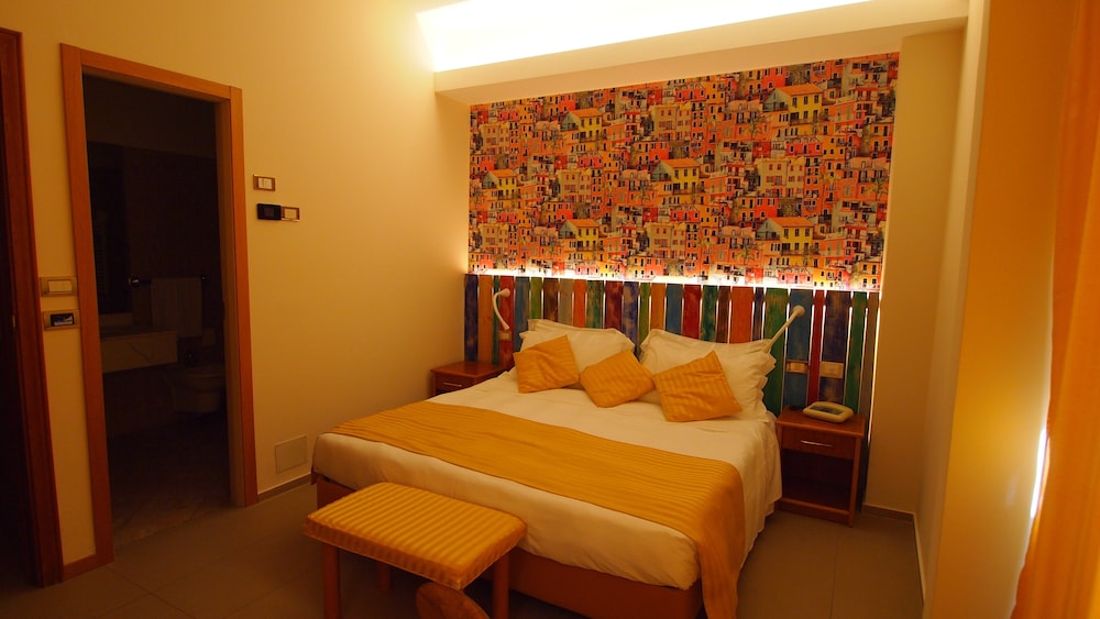 Piccolo Hotel 33/56
