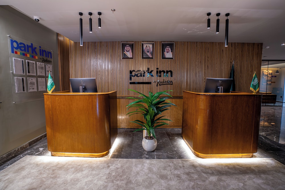 بارك إن باي راديسون نجران(Park Inn by Radisson Najran) 7/66
