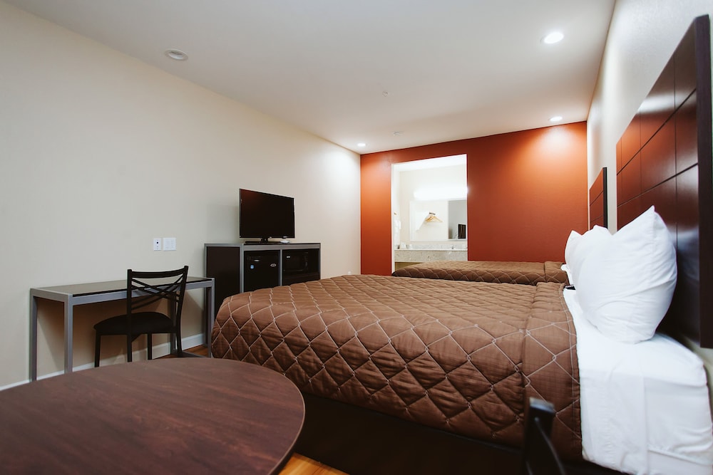 Palace Inn Houston Northwest 290 16/39