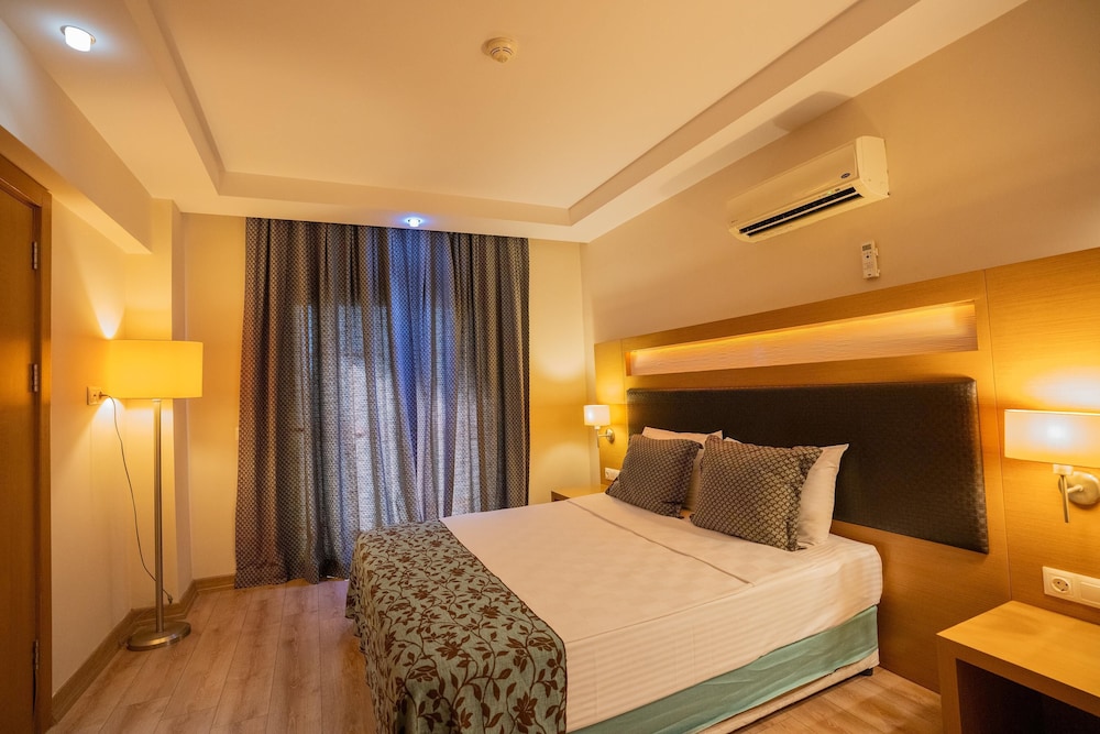 Marbel Hotel 19/60
