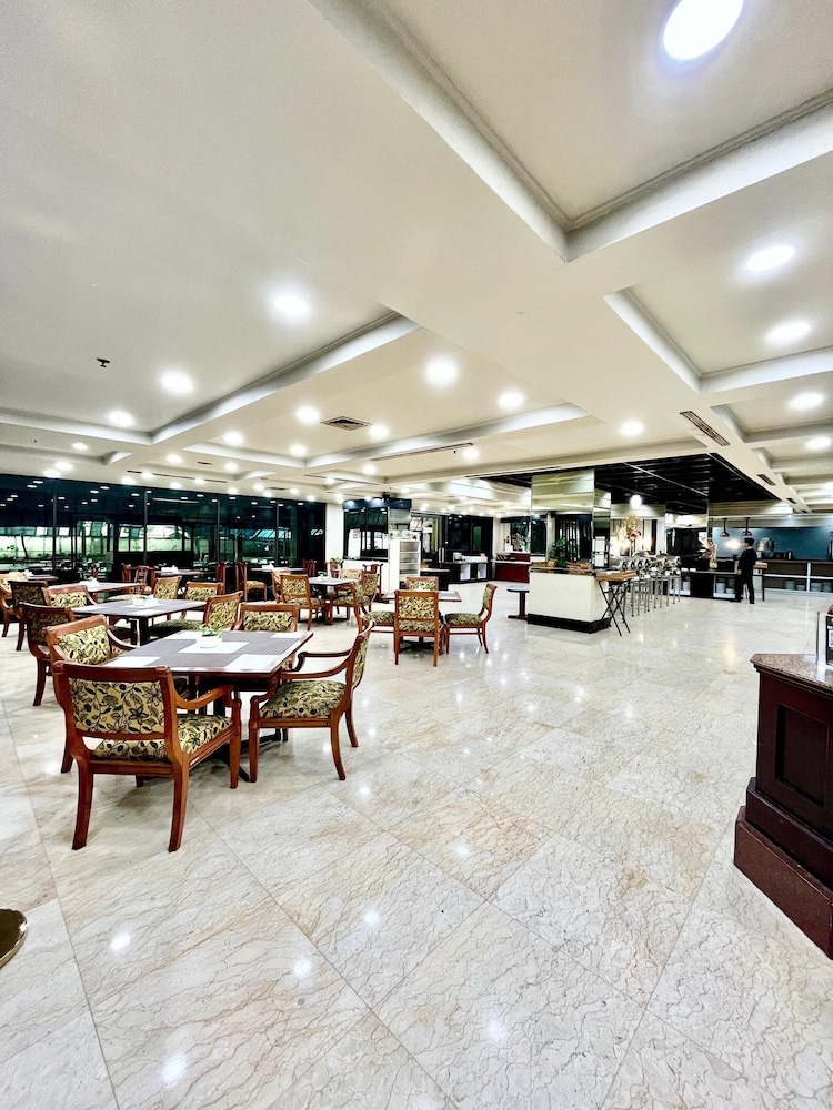 HORISON BANDUNG HOTEL 23/50