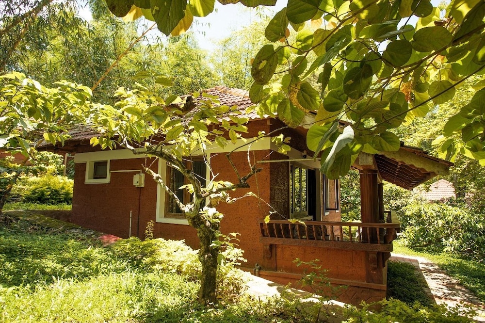 Emarald Cresent Residency 32/44