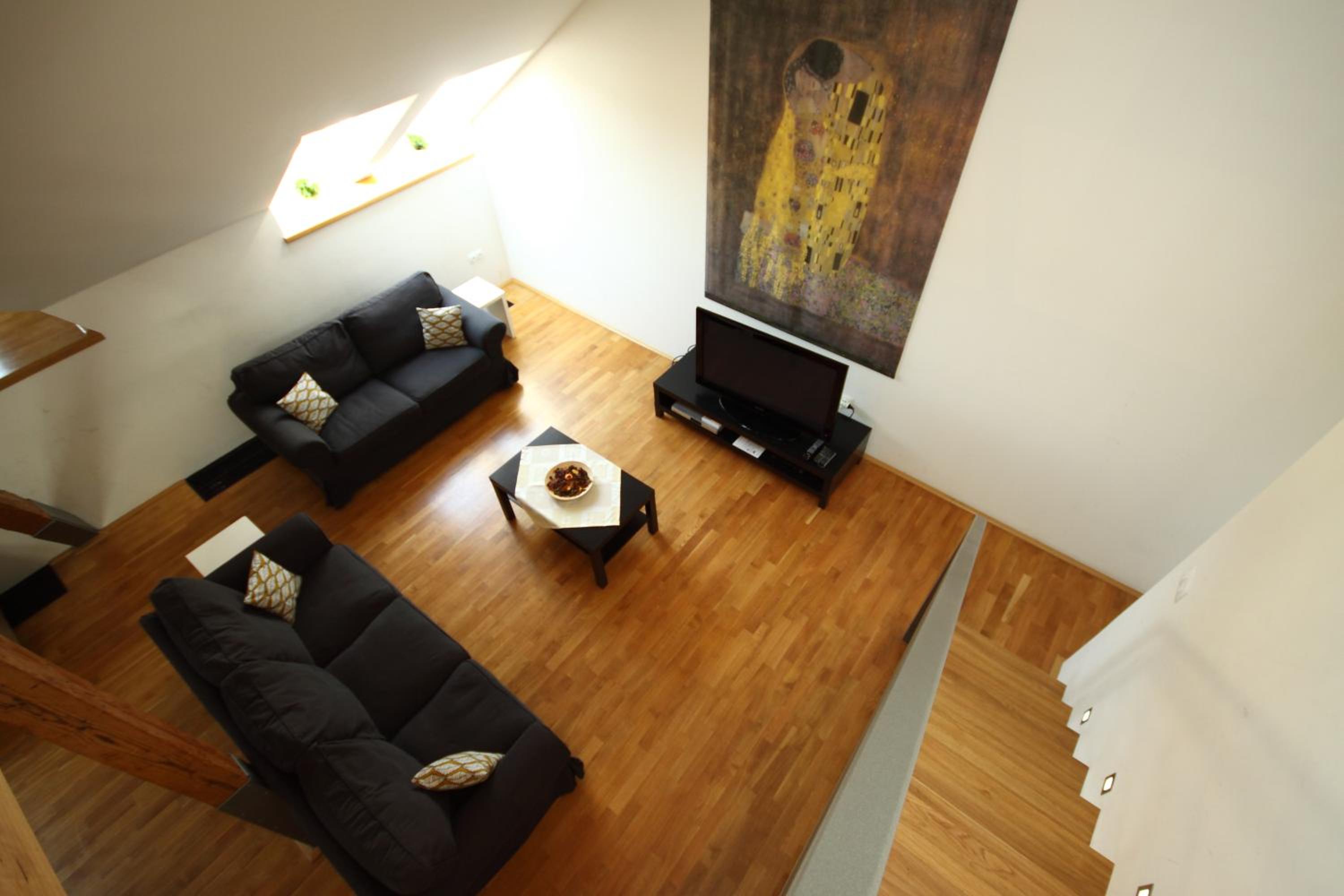 RIVERVIEW PALACE APARTMENTS photo4