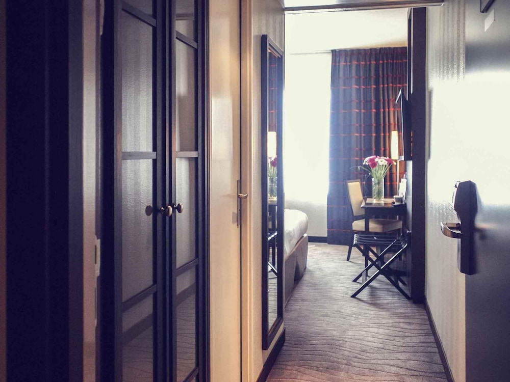 Mercure Angers Centre Gare Hotel 68/72