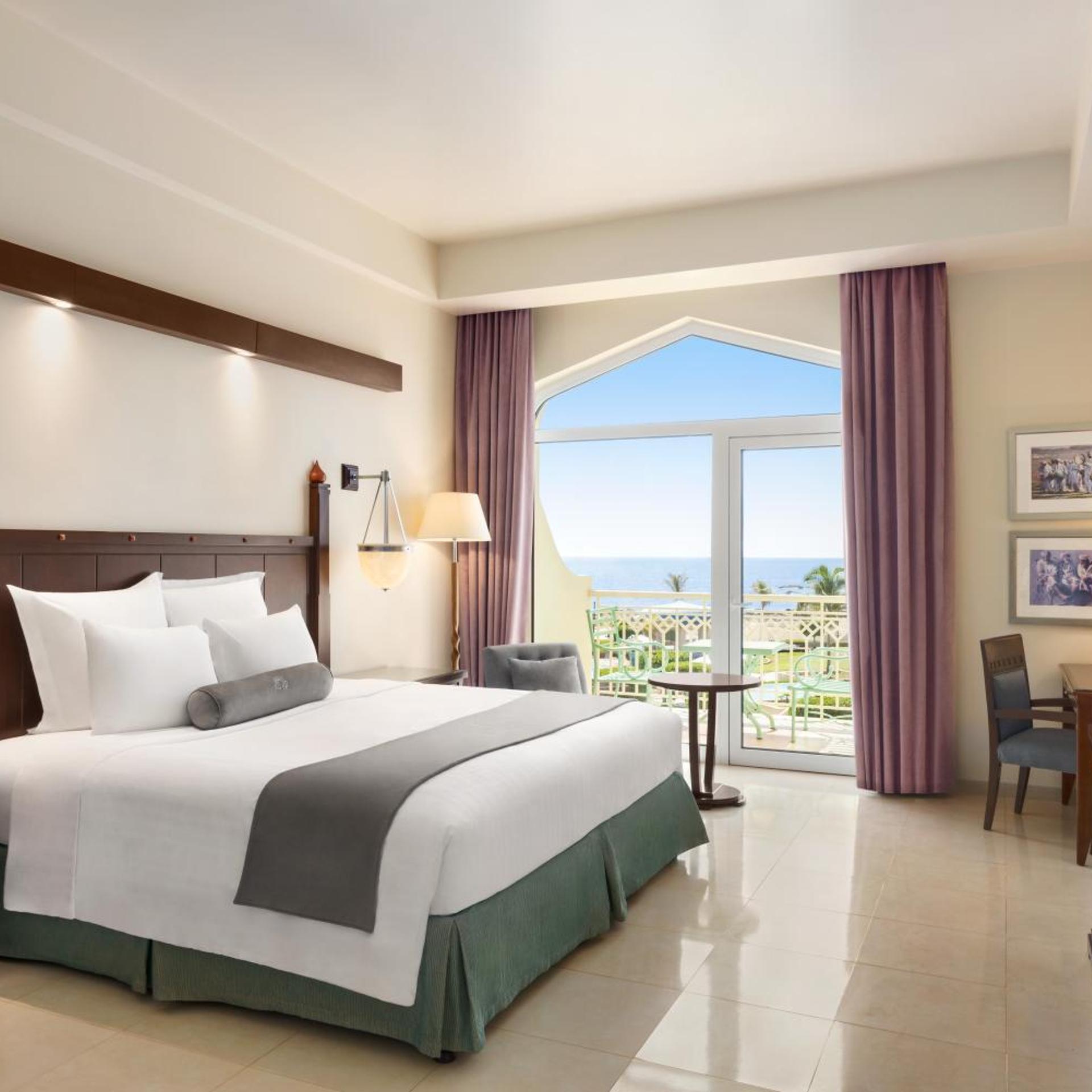 Room, King Bed, Pool and Ocean View